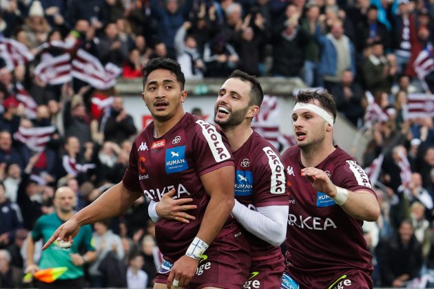 Watch: Brainy Bordeaux score smart try from quick throw