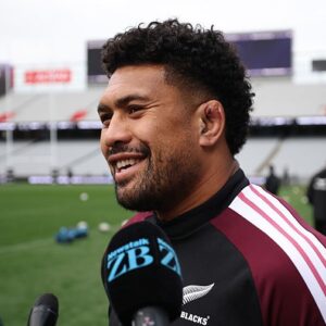 Fissler Confidentiel : Une offre du champ gauche pour cibler Ardie Savea ?