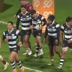 À regarder : l'essai intelligent de l'ancien meneur de jeu néo-zélandais U20 alors que Hawke's Bay reste invaincu