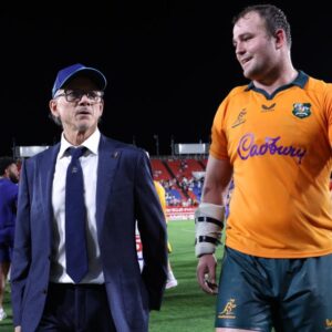 Les Kiss explique la non-sélection du skipper régulier des Wallabies, Harry Wilson