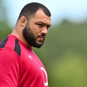 Pat Lam fournit un rapport positif sur Ellis Genge malgré son absence au camp d'Angleterre