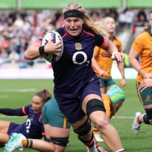 Les Red Roses promettent plus après que les Wallaroos ont révélé des « problèmes de jeunesse »