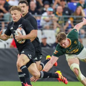« Ce genre de chose ne vous convient pas »: l'entraîneur des All Blacks est vexé par le plaquage de Josh Moorby
