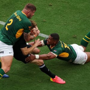 « La tête et les épaules au-dessus de tout le monde » : Matfield distingue deux joueurs de la série RGR