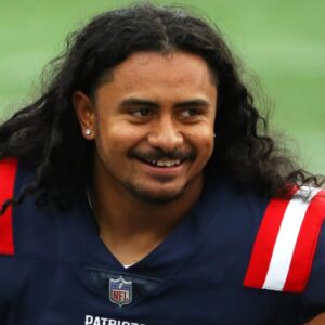 Ben LeSage du Canada donne un aperçu du match contre l'ancien joueur américain de la NFL