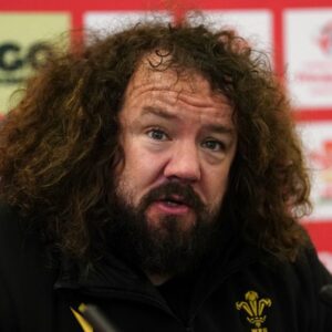 La légende galloise Adam Jones prolonge son contrat avec les Harlequins avec le retour du vieux garçon