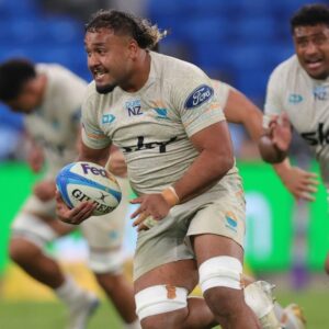 Les riches deviennent encore plus riches alors que le nouveau All Black Semisi Ta'eiloa choisit un nouveau club