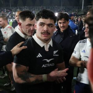 Du'Plessis Kirifi, négligé, mérite d'être rappelé par les All Blacks au milieu d'une crise de blessures