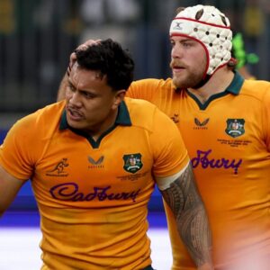 Les Wallabies se tournent vers Corey Toole et le jeune milieu de terrain après la blessure de Len Ikitau