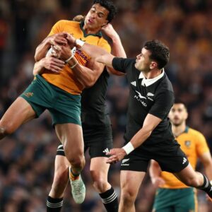 « Aucune équipe au monde ne domine » : Dave Rennie sur la stratégie du high ball des All Blacks