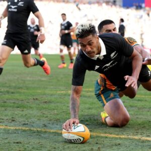 Les All Blacks accumulent les points pour terminer le balayage de la série Bledisloe Cup