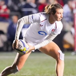 Flo Robinson prêt pour son premier départ des Red Roses contre les États-Unis