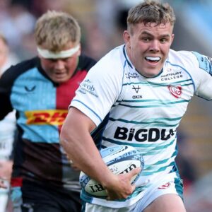 Singleton jouera son premier match depuis un problème cardiaque en trois sets pour ses débuts à Glasgow