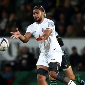 Hoskins Sotutu, ancien n°8 des All Blacks qualifié pour l'Angleterre, a établi son premier départ pour les Red Bulls de Newcastle